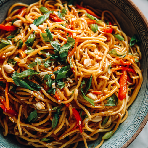 Easy 5-Minute Peanut Chili Noodles